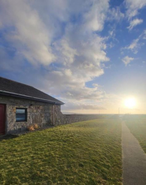 The Wee House -Coorie Doon Stays